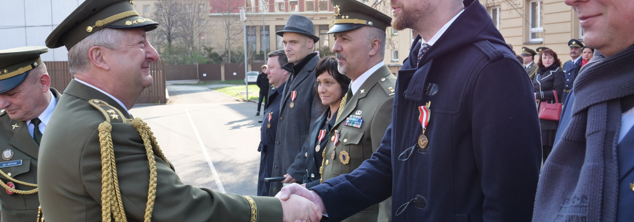 generalmajor_jaromir_zuna_blahopreje_ocenenym.jpg