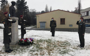 Pietní vzpomínka byla ukončena Večerkou, která tradičně patří ke všem vzpomínkovým akcím.