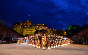 Oficiální propagační fotky Královského edinburského vojenského festivalu Autor: https://www.edintattoo.co.uk/