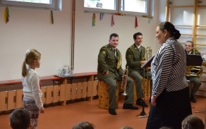 Děti dokázaly pojmenovat skoro všechny hudební nástroje.