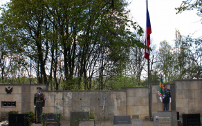 Pomník obětí 2. světové války a vojáků Rudé armády v pražských Vokovicích