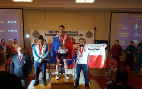Robin Student se právě stal druhým vícemistrem světa v bench-pressu v kategorii juniorů