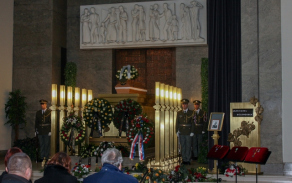 Rozloučení s plk. v. v. K. Bělohoubkem ve strašnickém krematoriu