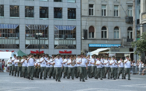Showprogram Ústřední hudby AČR, složený ze slavných melodií české povinience