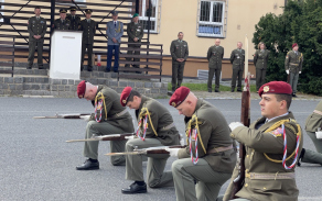 Exhibiční vystoupení jednotky Čestné stráže AČR.
