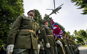 Za běžné situace reprezentují Armádu při oslavách či návštěvách zahraničních diplomatů.  Nyní jsou součástí trasovacího týmu chytré karantény, nebo pomáhají zabepečovat komletaci lůžek pro právě vznikající polní nemocnici v pražských Letňanech